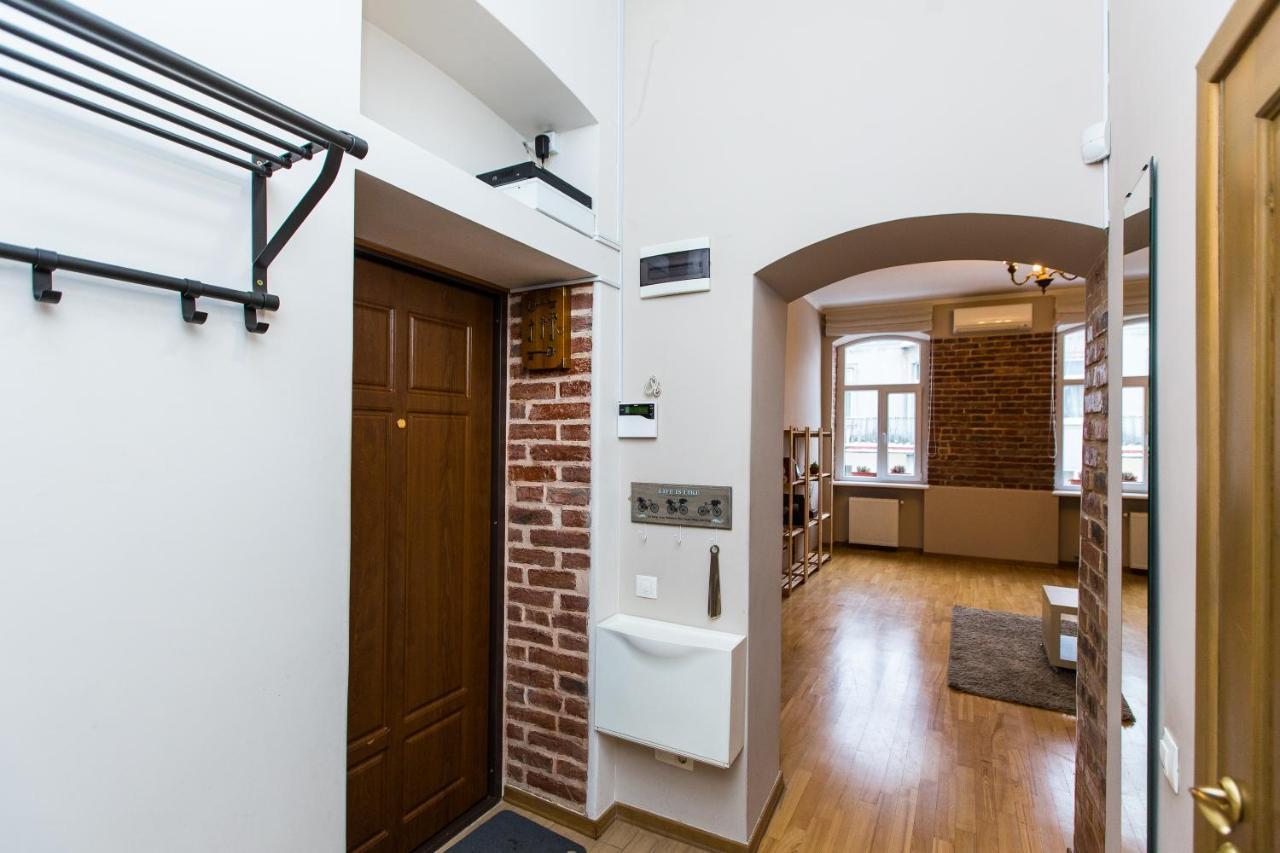 Light And Spacious Apartment On Gazova Str إلفيف المظهر الخارجي الصورة